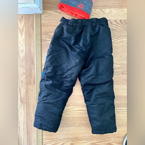 Boys kids black blue ski pants (free beanie) size 4 5 athletic snozu GUC… - Picture 4 of 7